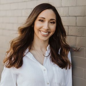 Meet your Posher, Alexi